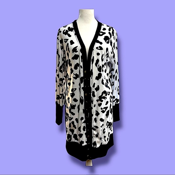 Black and White Cheetah Print Tunic Length Knit Cardigan or Duster L NWT - Picture 8 of 14